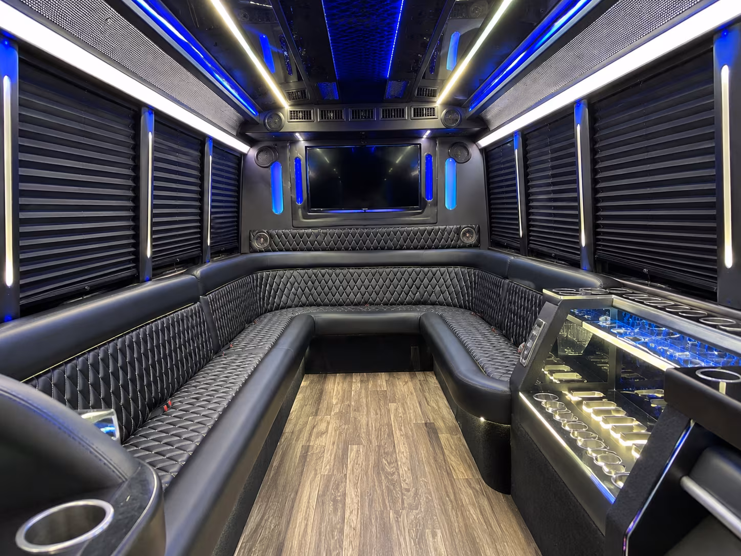 birthday party buses for tulsa bar crawls through the blue dome and brady arts districts