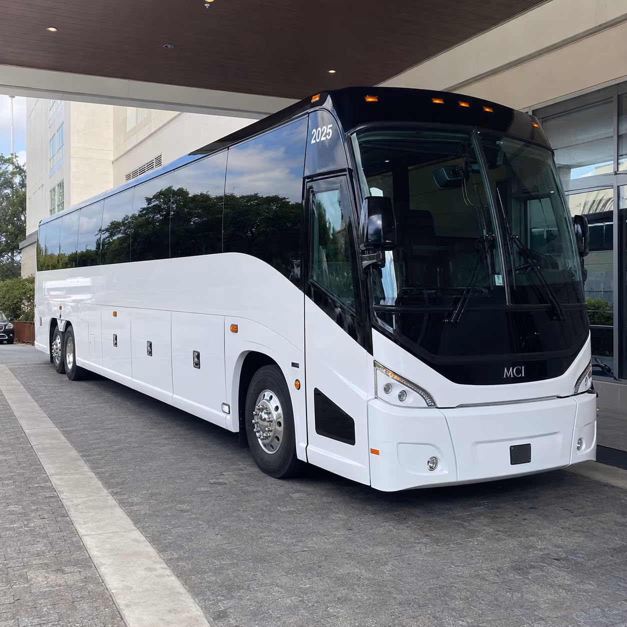 tulsa 54 passenger charter bus